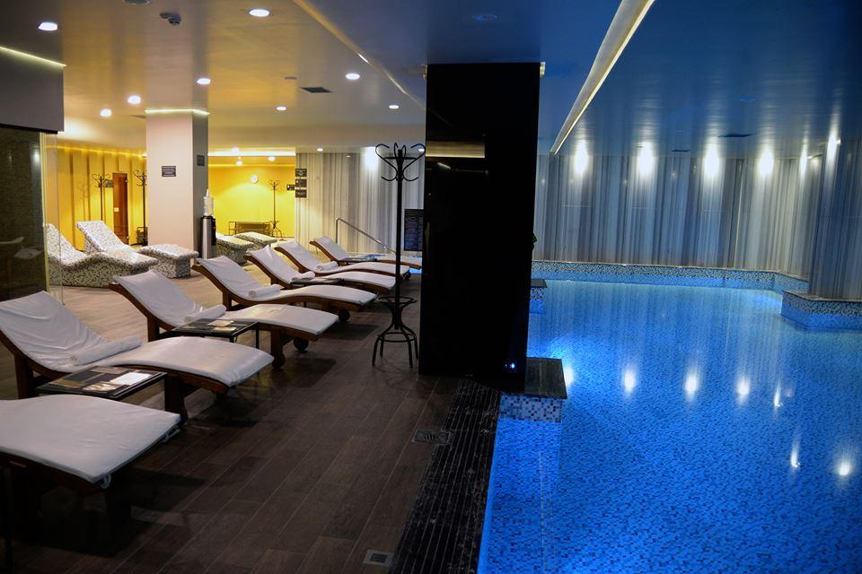 Hotel Russia สโกเปีย ภายนอก รูปภาพ
