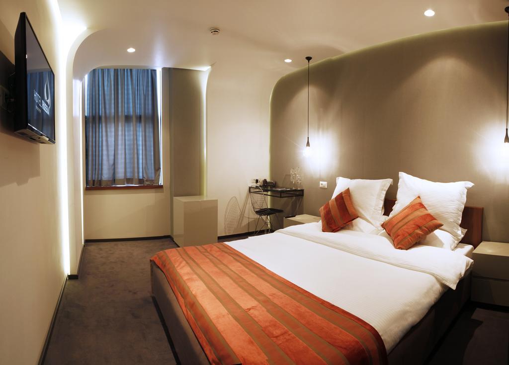 Hotel Russia สโกเปีย ภายนอก รูปภาพ