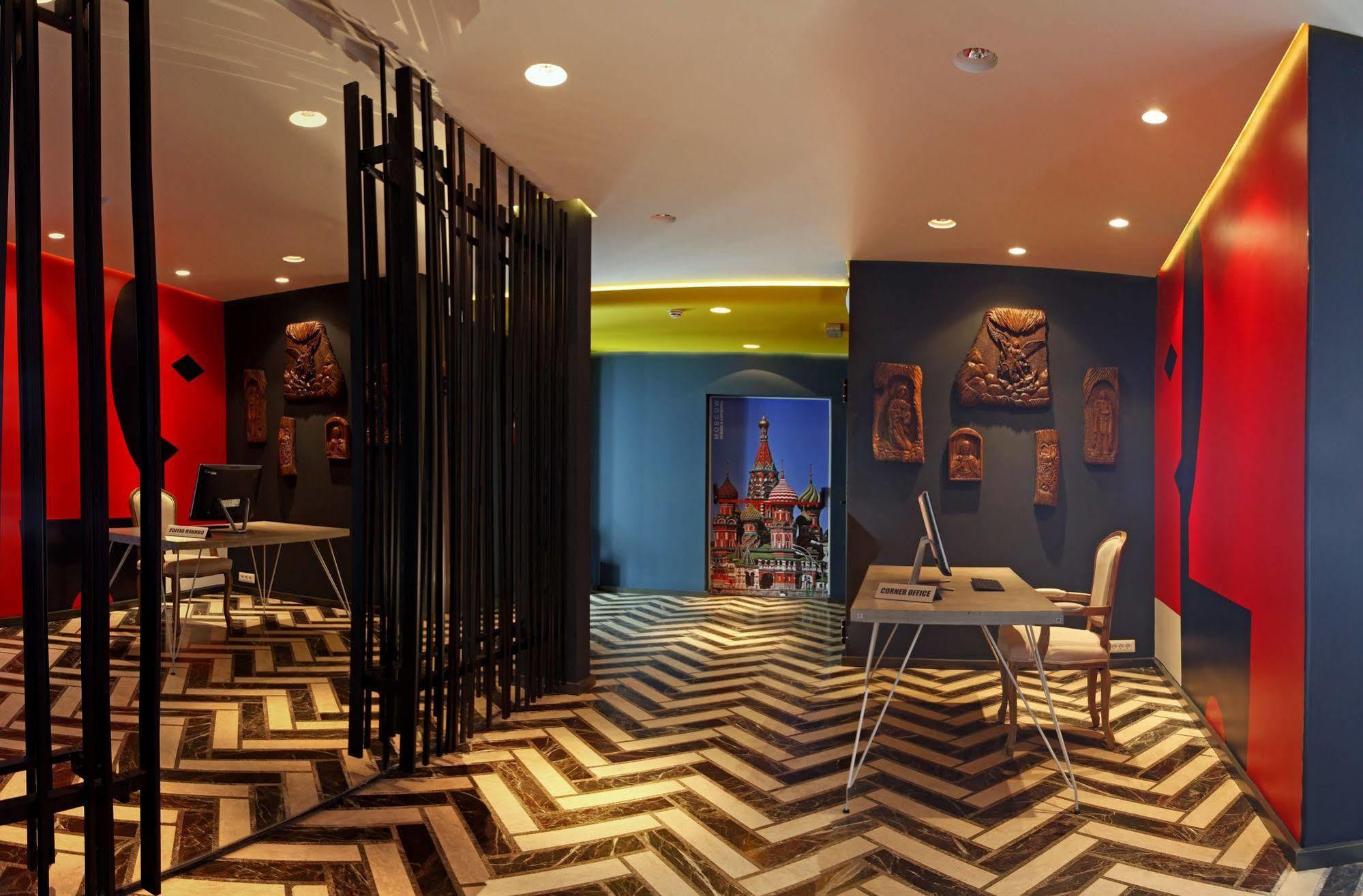 Hotel Russia สโกเปีย ภายนอก รูปภาพ